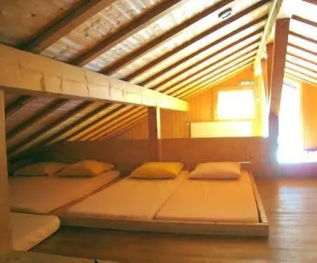 Vandrarhem Dortoir Moubra *