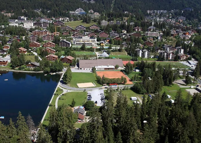 多图尔姆布拉酒店 旅馆 *