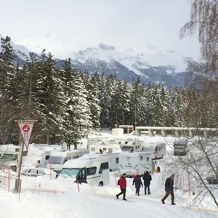 Dortoir Moubra ホステル *